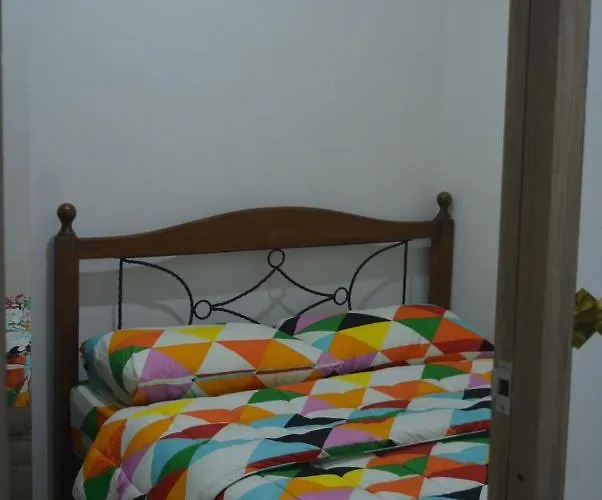 Lovely 2-br W/balcony In Sm-sucat, Paranaque Apartment
