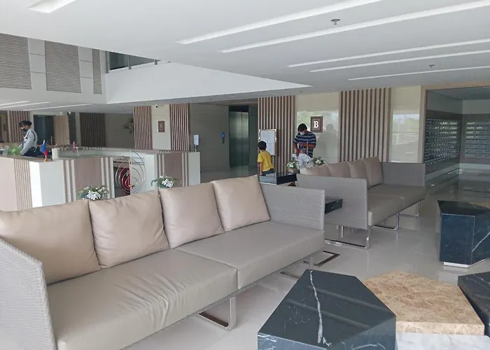 Lovely 2-br W/balcony In Sm-sucat, Paranaque Manila