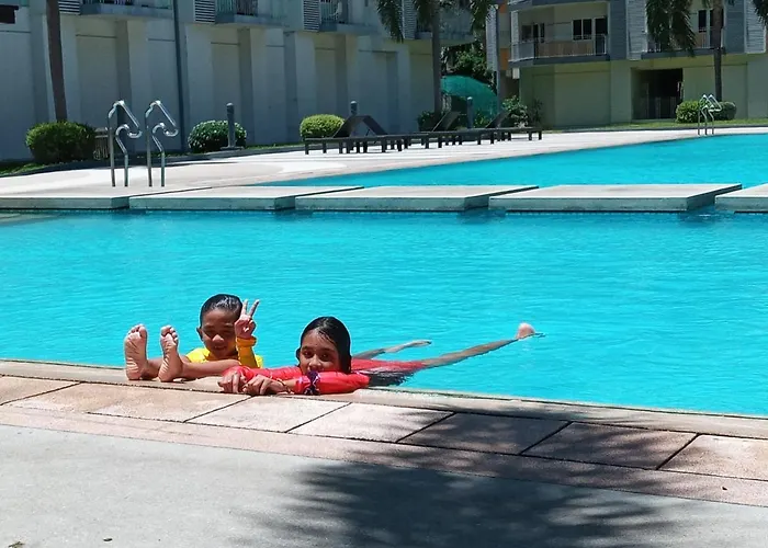 아파트 Lovely 2-br W/balcony In Sm-sucat, Paranaque 마닐라