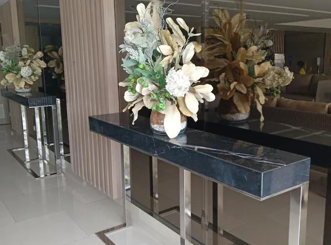 Apartment Lovely 2-br W/balcony In Sm-sucat, Paranaque Manila