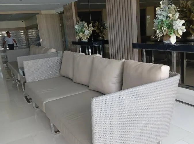 Apartment Lovely 2-br W/balcony In Sm-sucat, Paranaque Manila