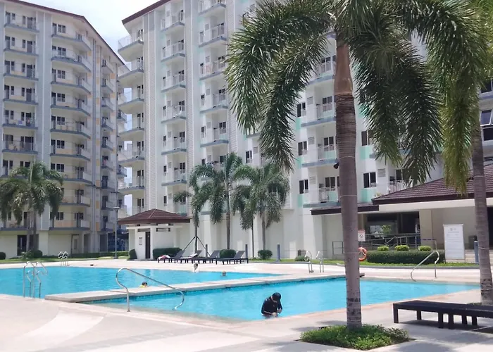 Lovely 2-br W/balcony In Sm-sucat, Paranaque
