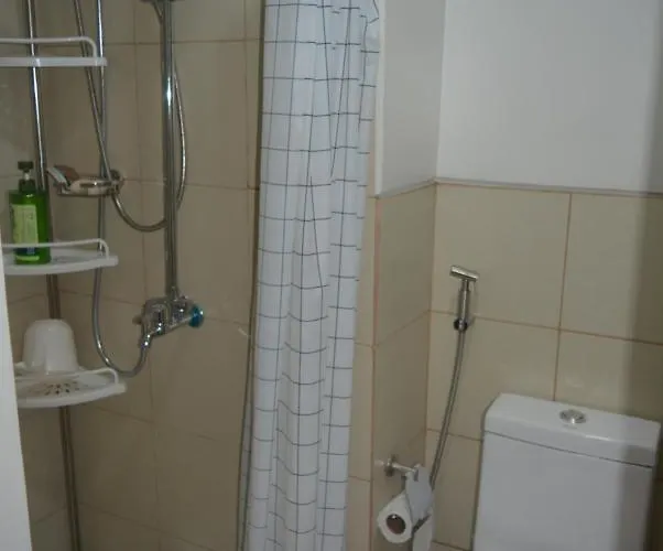 Lovely 2-br W/balcony In Sm-sucat, Paranaque *
